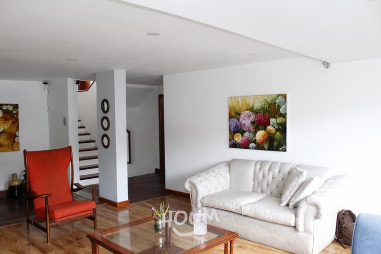 Casa de 5 alcobas en venta en Pontevedra, Bogotá, 277 m² · foto 3 de 24