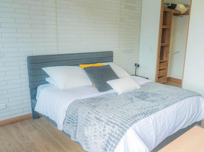 Apartamento de 1 alcoba en arriendo en Villa Carlota, Medellín, 53 m² · foto 13 de 24