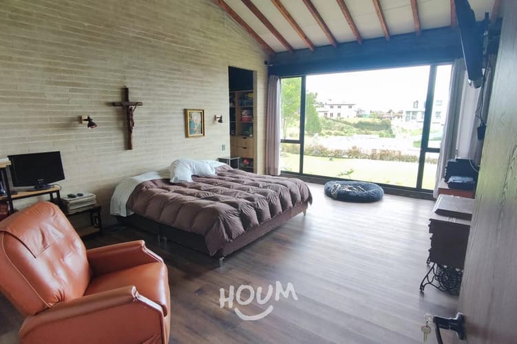Casa de 5 alcobas en venta en Loma Del Escobero, El Retiro, 1000 m² · foto 2 de 24