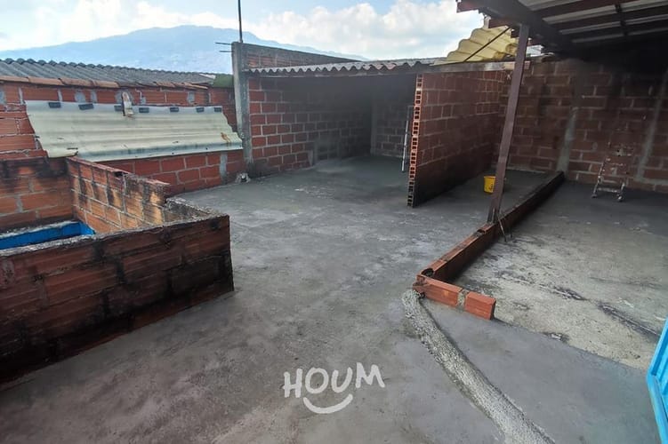 Casa de 8 alcobas en venta en Prado, Medellín, 130 m² · foto 19 de 20