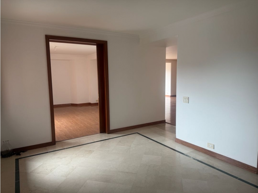 Apartamento en venta en Los Rosales, Bogotá · foto 15 de 16