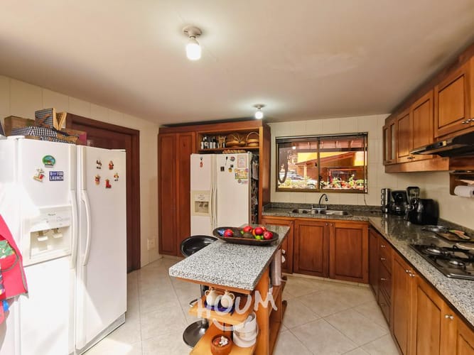 Casa de 6 alcobas en venta en La Estrella, Chía, 300 m² · foto 3 de 24