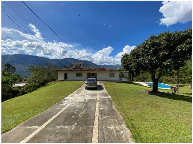 Finca en venta en Guarne, 715 m² · foto 4 de 13