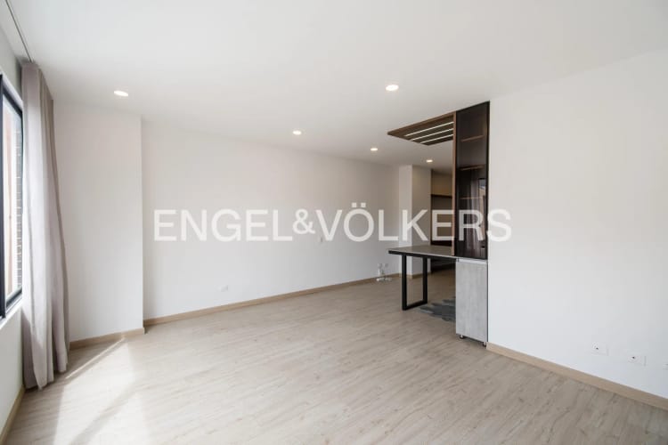 Apartamento en venta en Chico Norte, Bogotá · foto 2 de 13