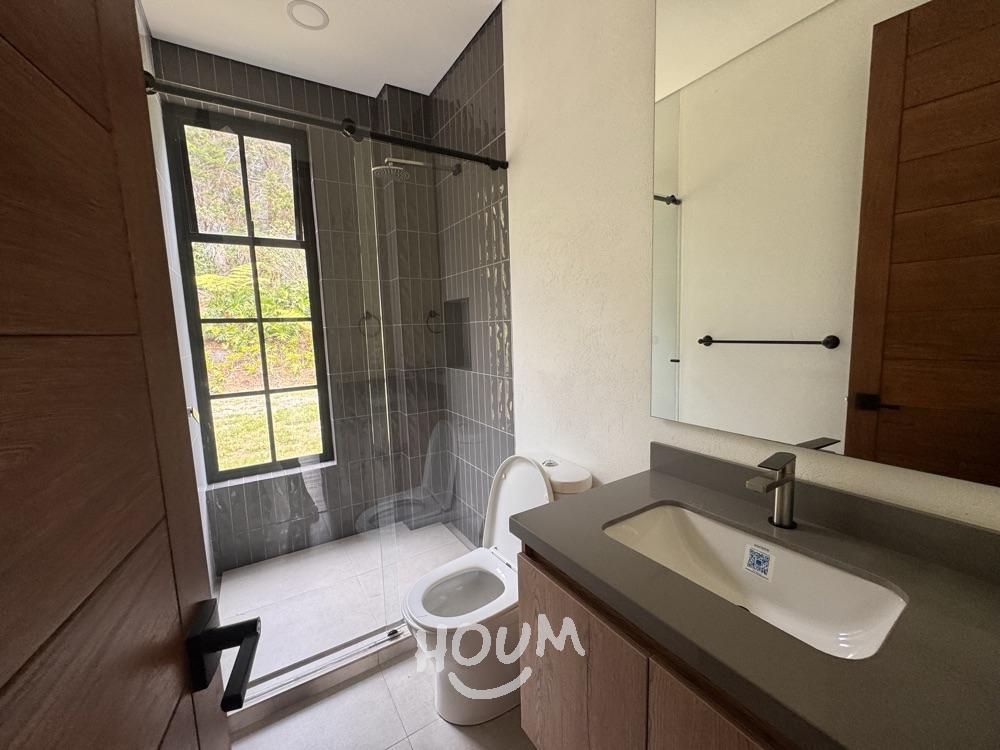Casa en arriendo en El Poblado, Medellín · foto 16 de 24
