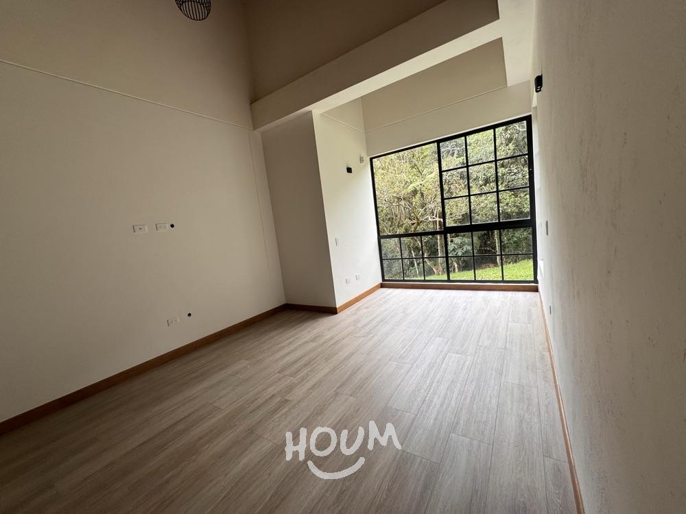 Casa en arriendo en El Poblado, Medellín · foto 18 de 24