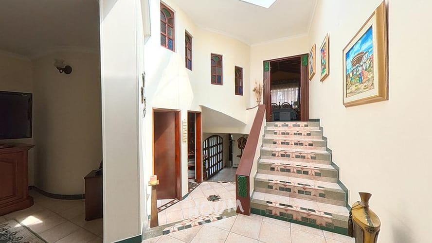 Casa de 6 alcobas en venta en Santa Lucia, Chía, 1050 m² · foto 5 de 24