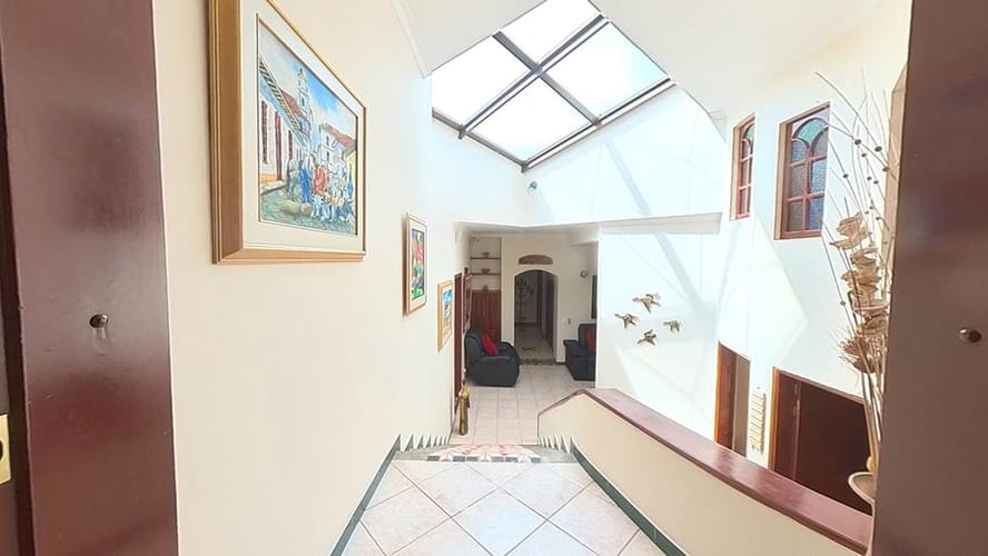 Casa de 6 alcobas en venta en Santa Lucia, Chía, 1050 m² · foto 6 de 24