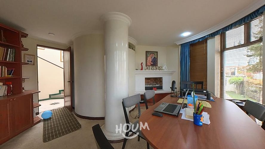 Casa de 6 alcobas en venta en Santa Lucia, Chía, 1050 m² · foto 9 de 24