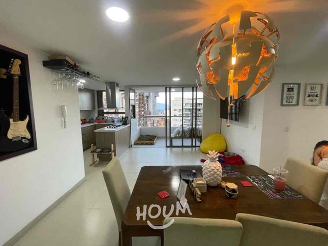 Apartamento de 3 alcobas en venta en Las Lomitas, Sabaneta, 78 m² · foto 2 de 23