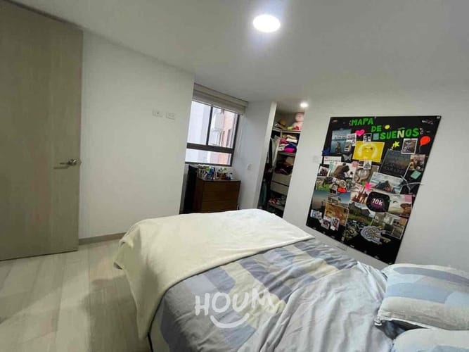 Apartamento de 3 alcobas en venta en Las Lomitas, Sabaneta, 78 m² · foto 14 de 23