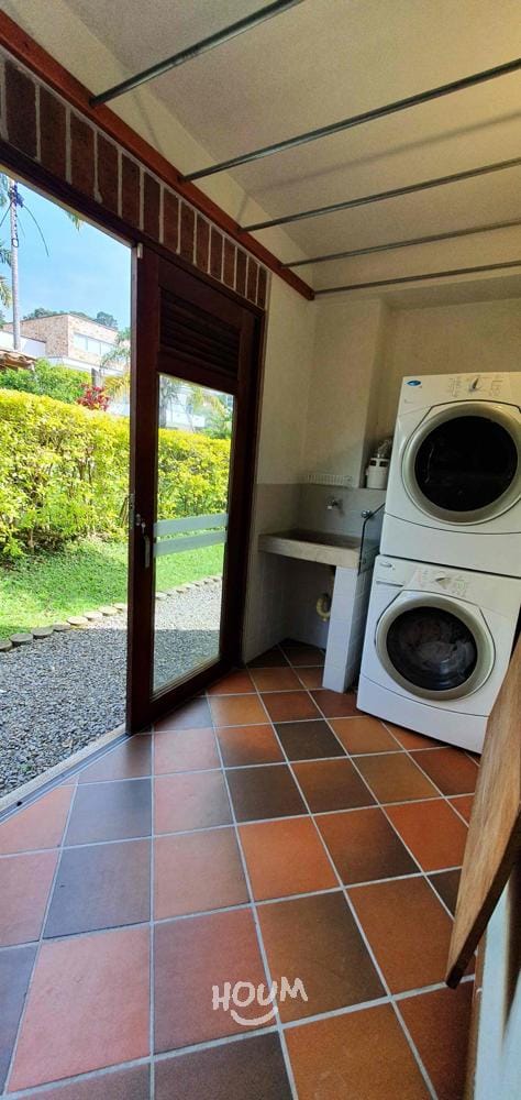 Casa de 3 alcobas en venta en Poblado Del Sur, La Estrella, 465 m² · foto 18 de 19