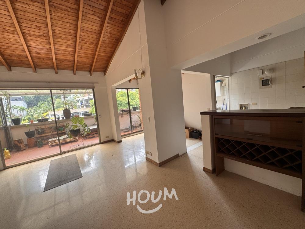 Apartamento en arriendo en El Poblado, Medellín · foto 2 de 24