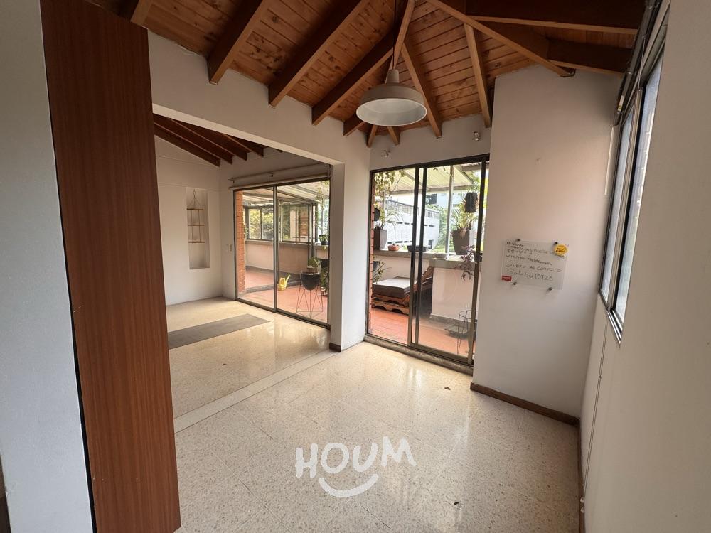 Apartamento en arriendo en El Poblado, Medellín · foto 3 de 24