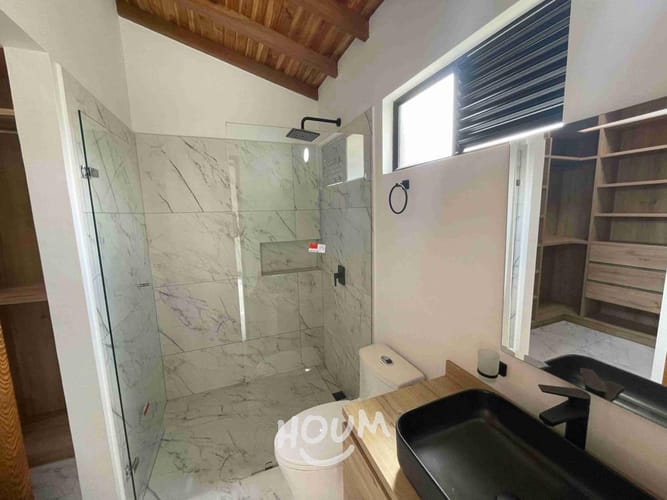 Casa de 3 alcobas en venta en Llano Grande, Rionegro, 202 m² · foto 22 de 24
