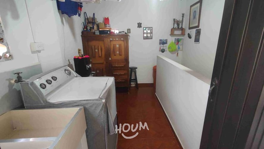 Casa de 6 alcobas en venta en Miraflores, Medellín, 144 m² · foto 3 de 11