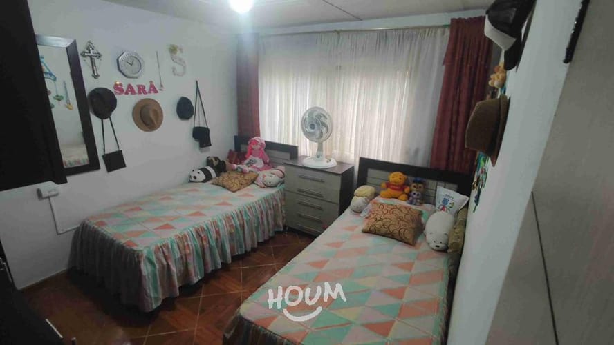 Casa de 6 alcobas en venta en Miraflores, Medellín, 144 m² · foto 6 de 11