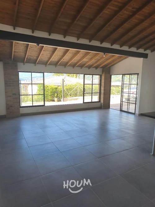 Casa de 4 alcobas en arriendo en San Rafael, Envigado, 220 m² · foto 6 de 24