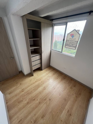 Apartamento en arriendo en Las Lomitas, Sabaneta · foto 10 de 11