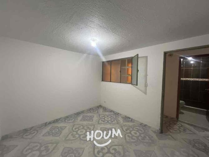 Casa de 8 alcobas en venta en Ub. Serrezuelita, Funza, 216 m² · foto 10 de 24