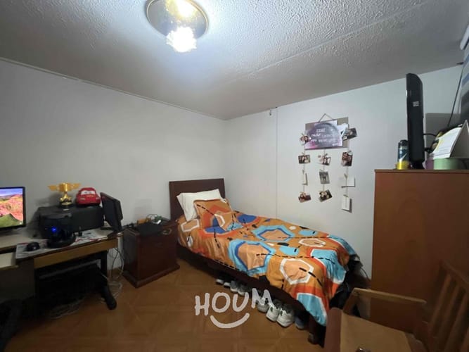 Casa de 9 alcobas en venta en Fontibon, Bogotá, 281 m² · foto 2 de 24