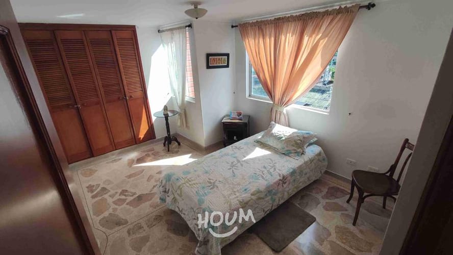 Apartamento de 4 alcobas en venta en Laureles, Medellín, 175 m² · foto 8 de 16