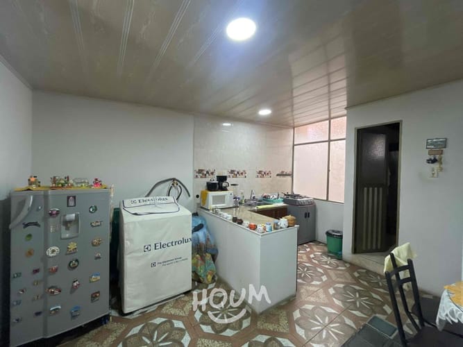 Casa de 9 alcobas en venta en Fontibon, Bogotá, 281 m² · foto 22 de 24