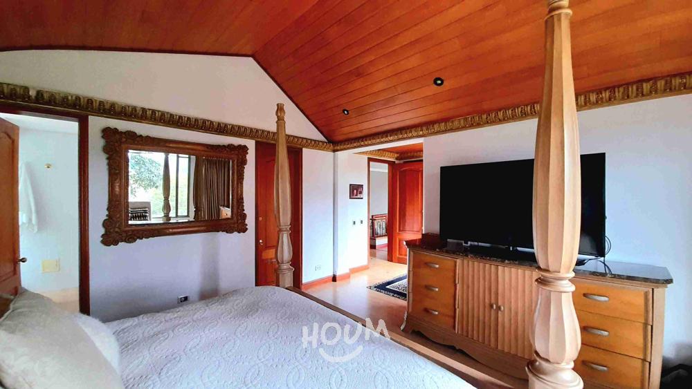 Casa en venta en Cerros De Suba, Bogotá · foto 9 de 24