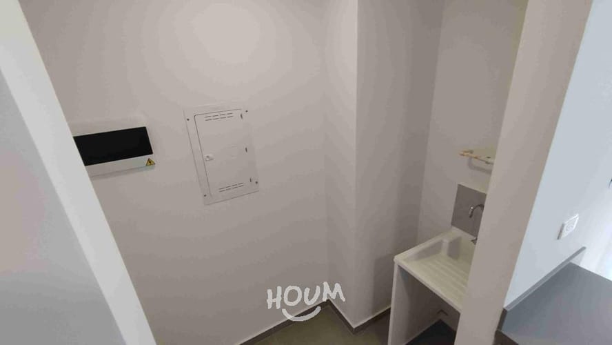 Apartamento de 2 alcobas en venta en Cabañas, Bello, 72 m² · foto 8 de 9