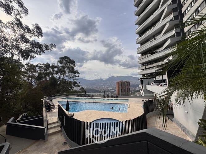 Apartamento de 3 alcobas en arriendo en Loma Del Indio, Medellín, 94 m² · foto 2 de 24