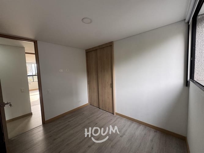 Apartamento de 3 alcobas en arriendo en Loma Del Indio, Medellín, 94 m² · foto 23 de 24