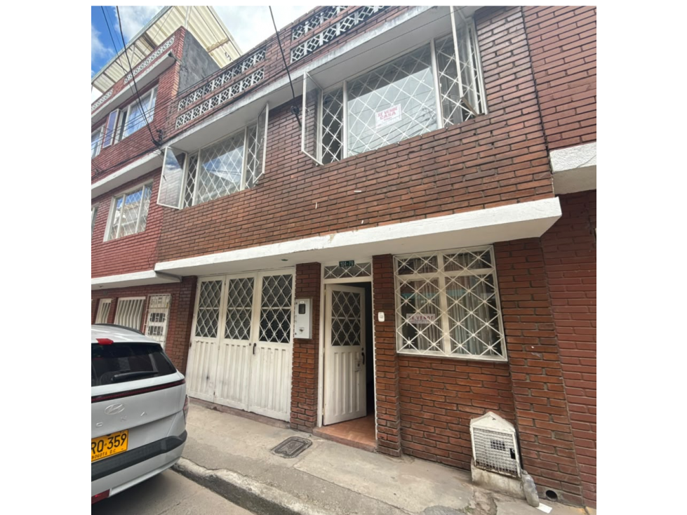 Casa en venta en El Carmen Fontibon, Bogotá · foto 3 de 24