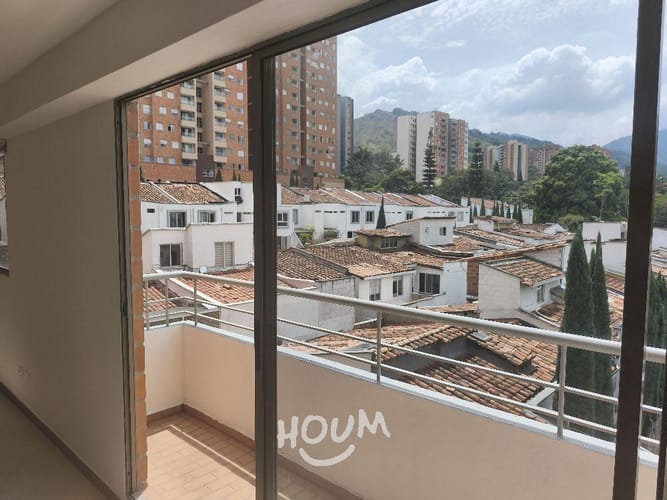 Apartamento de 3 alcobas en arriendo en Belén, Medellín, 90 m² · foto 23 de 24