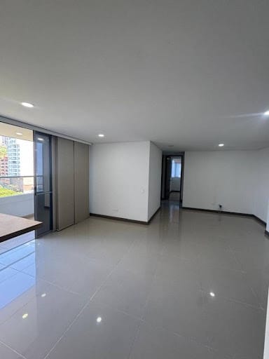 Apartamento de 3 alcobas en arriendo en Aves Maria, Sabaneta, 84 m² · foto 3 de 10