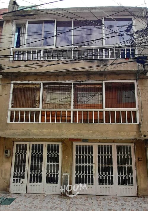 Casa de 6 alcobas en venta en Aures, Bogotá, 228 m² · foto 2 de 24