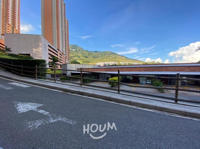 Apartamento de 2 alcobas en venta en Bello, 68 m² · foto 22 de 22