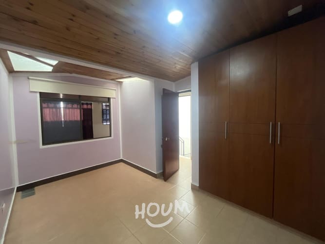 Casa de 6 alcobas en venta en Jorge Gaitan Cortes, Bogotá, 112 m² · foto 7 de 24
