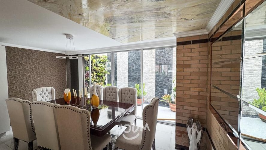 Casa de 5 alcobas en venta en Las Lomitas, Sabaneta, 467 m² · foto 4 de 24