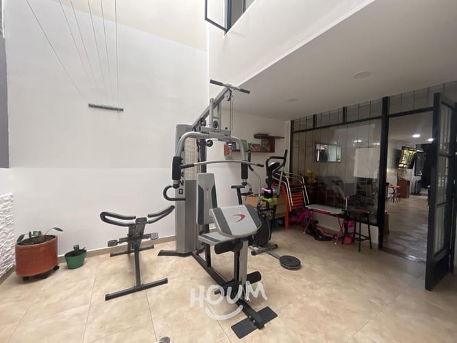 Casa de 6 alcobas en venta en Jorge Gaitan Cortes, Bogotá, 112 m² · foto 17 de 24