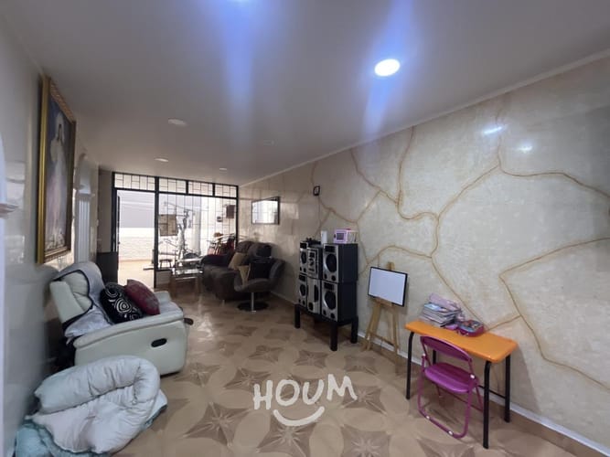 Casa de 6 alcobas en venta en Jorge Gaitan Cortes, Bogotá, 112 m² · foto 20 de 24