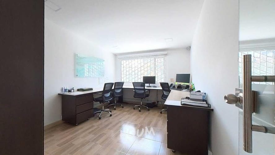 Casa de 3 alcobas en venta en Niza, Bogotá, 220 m² · foto 4 de 16