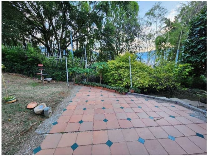 Casa de 4 alcobas en venta en Loma Del Esmeraldal, Medellín, 189 m² · foto 2 de 24