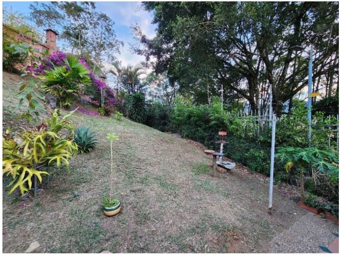 Casa de 4 alcobas en venta en Loma Del Esmeraldal, Medellín, 189 m² · foto 3 de 24