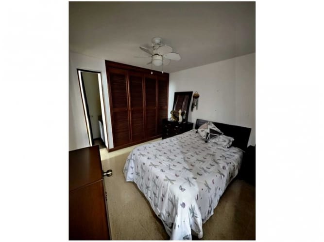 Casa de 4 alcobas en venta en Loma Del Esmeraldal, Medellín, 189 m² · foto 14 de 24