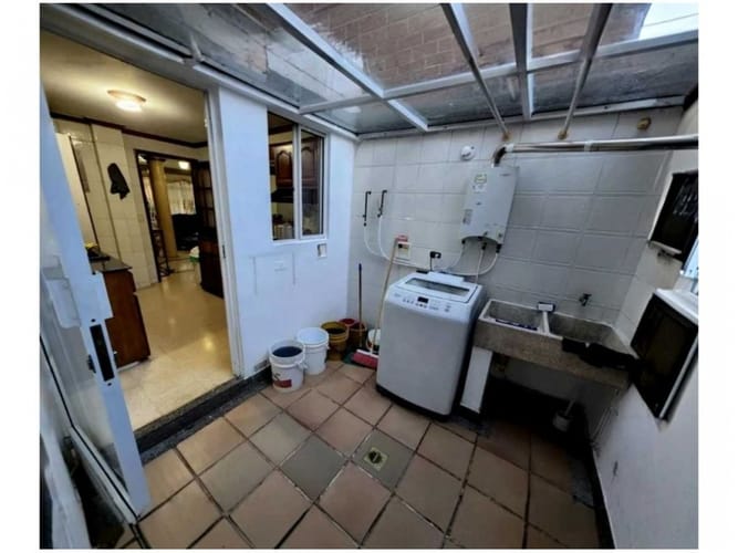Casa de 4 alcobas en venta en Loma Del Esmeraldal, Medellín, 189 m² · foto 19 de 24