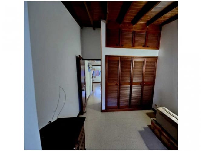 Casa de 4 alcobas en venta en Loma Del Esmeraldal, Medellín, 189 m² · foto 20 de 24
