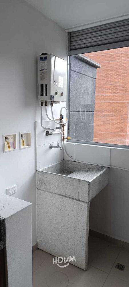 Apartamento de 3 alcobas en venta en Loma De La Doctora, Sabaneta, 89 m² · foto 10 de 20
