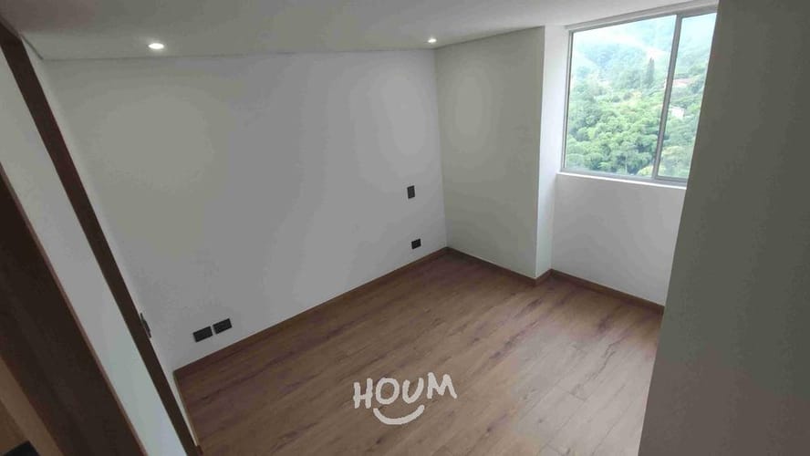 Apartamento de 2 alcobas en venta en Loma De La Doctora, Sabaneta, 60 m² · foto 2 de 16