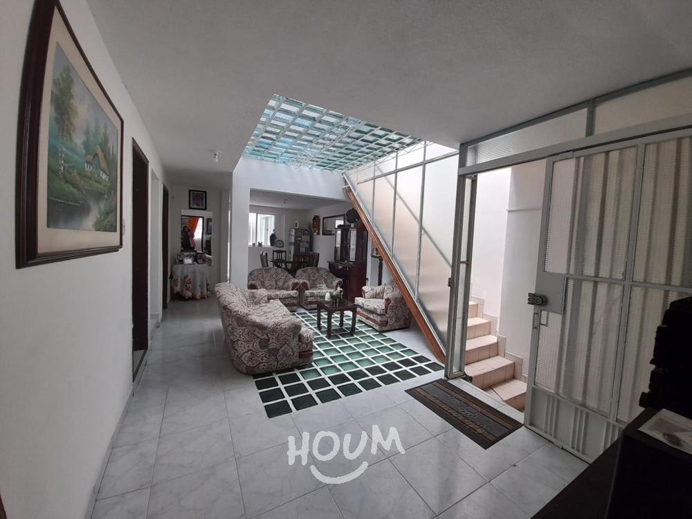 Casa en venta en Colon, Bogotá · foto 12 de 24