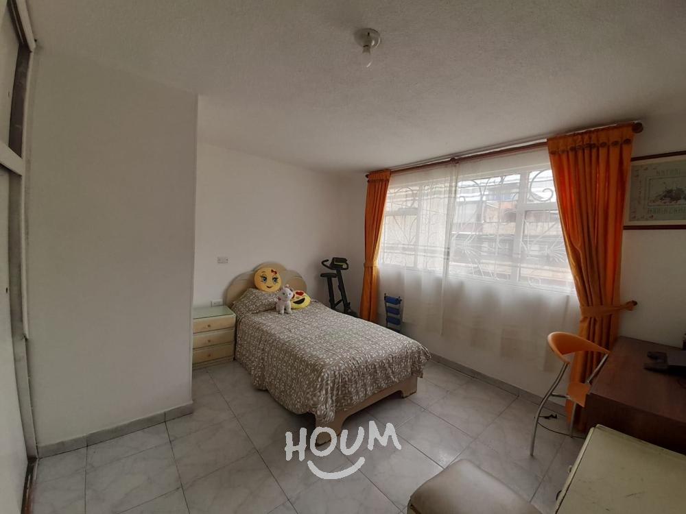 Casa en venta en Colon, Bogotá · foto 16 de 24